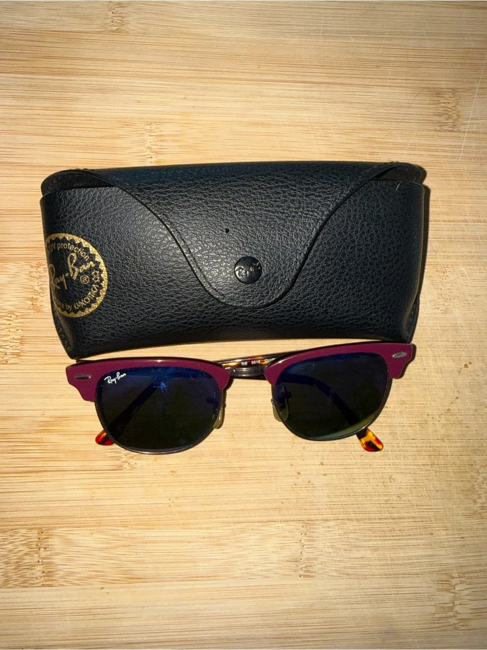 Ray-Ban iconic ray